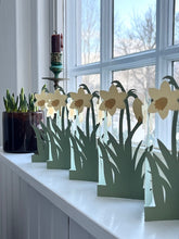 
Ladda bilden i Gallerivyn, Bordsgirlang-Påskliljor