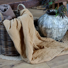 
Ladda bilden i Gallerivyn, Quilt-Honung