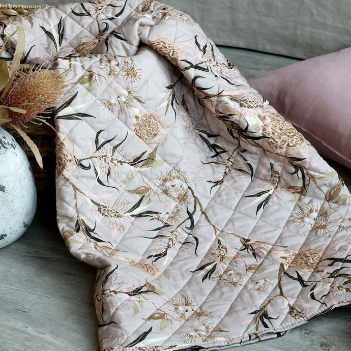 Quilt-Taupe/Blommönster