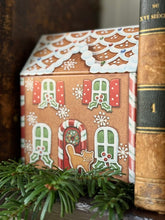 
Ladda bilden i Gallerivyn, Plåtburk-Pepparkakshus