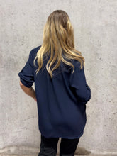 
Ladda bilden i Gallerivyn, Betty Blus/Skjorta- Marin